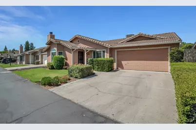 1301 Windsor, Turlock, CA 95380 - Photo 6