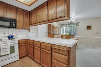 1301 Windsor, Turlock, CA 95380 - Photo 14