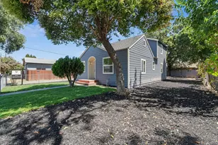 376 S Locust St, Stockton, CA 95205 - Photo 2