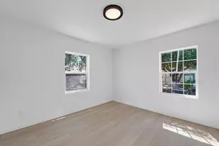 376 S Locust St, Stockton, CA 95205 - Photo 8