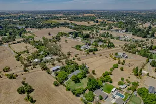 8986 Mooney Rd, Elk Grove, CA 95624 - Photo 92