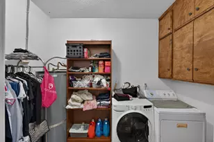 8986 Mooney Rd, Elk Grove, CA 95624 - Photo 26