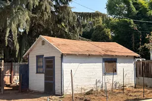 726 Indiana St, Woodbridge, CA 95258 - Photo 2