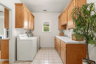 1084 Kensington Dr, Roseville, CA 95661 - Photo 20