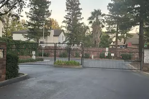 5323 Rose Bay Ln, Elk Grove, CA 95758 - Photo 2