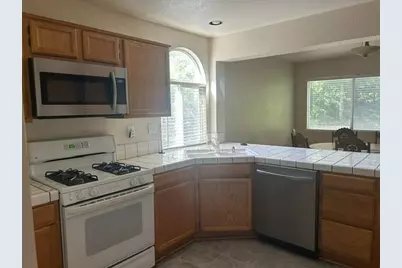 5323 Rose Bay Lane, Elk Grove, CA 95758 - Photo 6
