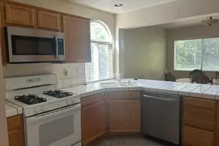 5323 Rose Bay Ln, Elk Grove, CA 95758 - Photo 6
