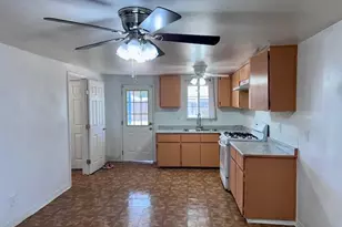 2012 Robertson Rd, Modesto, CA 95351 - Photo 8