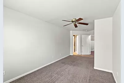 8784 Hawkesbury Court, Elk Grove, CA 95624 - Photo 18