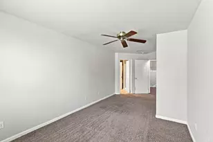 8784 Hawkesbury Ct, Elk Grove, CA 95624 - Photo 18