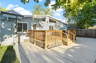 2651 Hawthorne St, Sacramento, CA 95815 - Photo 16