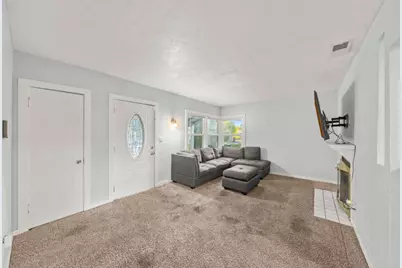 2651 Hawthorne Street, Sacramento, CA 95815 - Photo 42