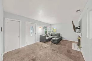 2651 Hawthorne St, Sacramento, CA 95815 - Photo 42