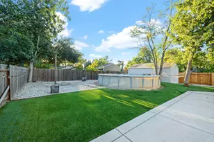 2651 Hawthorne St, Sacramento, CA 95815 - Photo 18