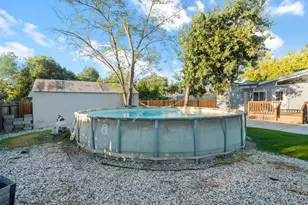2651 Hawthorne St, Sacramento, CA 95815 - Photo 22