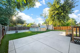 2651 Hawthorne St, Sacramento, CA 95815 - Photo 10