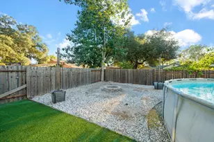 2651 Hawthorne St, Sacramento, CA 95815 - Photo 20