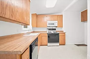 107 1st St, Woodland, CA 95695 - Photo 10
