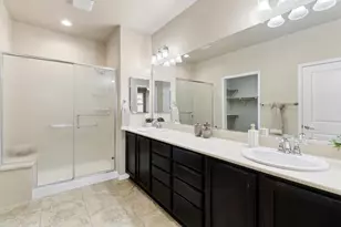 9880 Sunderland Way, Elk Grove, CA 95757 - Photo 18