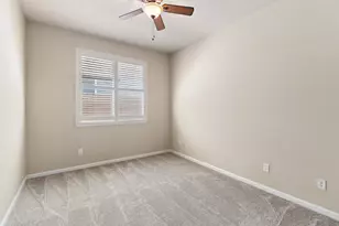 9880 Sunderland Way, Elk Grove, CA 95757 - Photo 22