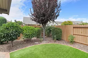 9880 Sunderland Way, Elk Grove, CA 95757 - Photo 34