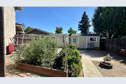9845 Sleepy Hollow Court, Stockton, CA 95209 - Photo 54