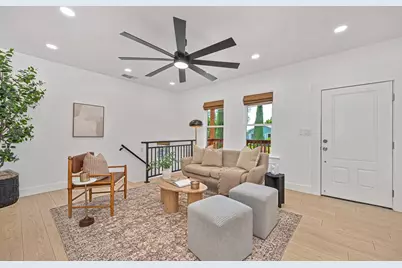 3307 37th Street, Sacramento, CA 95817 - Photo 14