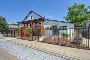 3307 37th St, Sacramento, CA 95817 - Photo 2