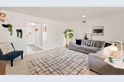1038 E Vartikian Avenue, Fresno, CA 93710 - Photo 12