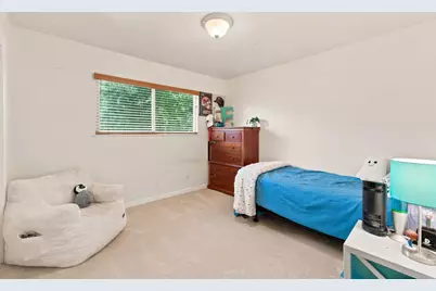 1038 E Vartikian Avenue, Fresno, CA 93710 - Photo 38