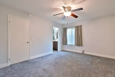 8075 La Riviera Drive, Sacramento, CA 95826 - Photo 16