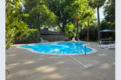 8075 La Riviera Drive, Sacramento, CA 95826 - Photo 24