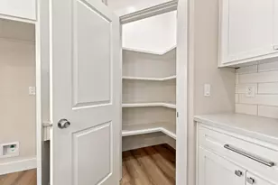 5027 Engle Rd, Carmichael, CA 95608 - Photo 22