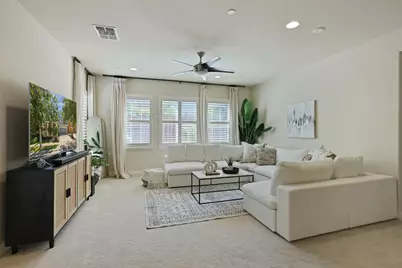 566 W Bonaventure Avenue, Mountain House, CA 95391 - Photo 6