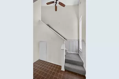 583 Leeward Way, Sacramento, CA 95831 - Photo 10