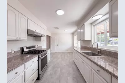 1801 60th Avenue, Sacramento, CA 95822 - Photo 2