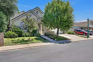 212 Coastal Ln, Waterford, CA 95386 - Photo 1