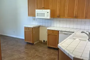 987 Pearwood Cir, Lodi, CA 95242 - Photo 12