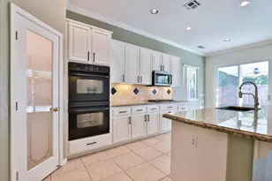 9404 Lyndley Plaza Way, Elk Grove, CA 95624 - Photo 18