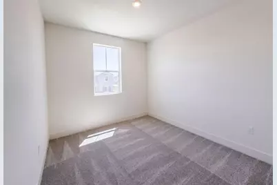 5699 Kusnick Avenue, Tracy, CA 95377 - Photo 26