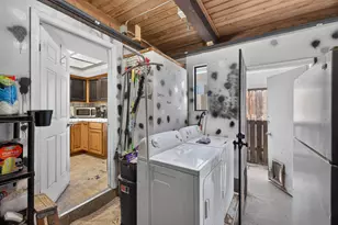 2101 Madera Rd, Sacramento, CA 95825 - Photo 36
