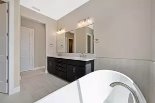 1329 Bear Crk Dr, Rocklin, CA 95765 - Photo 32