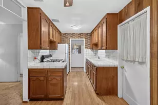 5800 San Ardo Way, North Highlands, CA 95660 - Photo 8