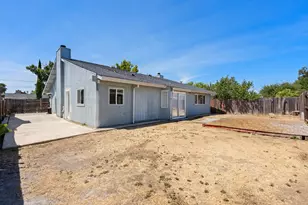 7653 Skiros Way, Sacramento, CA 95823 - Photo 32