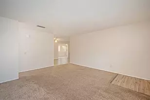 8287 Newfield Cir, Sacramento, CA 95828 - Photo 4