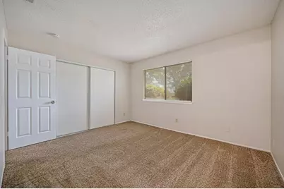 8287 Newfield Circle, Sacramento, CA 95828 - Photo 24