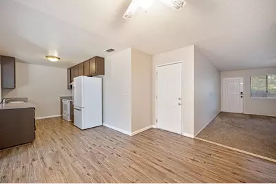 8287 Newfield Circle, Sacramento, CA 95828 - Photo 8