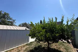 1049 104th Ave, Oakland, CA 95355 - Photo 42