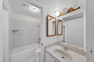251 Del Verde Cir, Sacramento, CA 95833 - Photo 16
