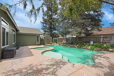1203 Dawnwood Drive, Galt, CA 95632 - Photo 12